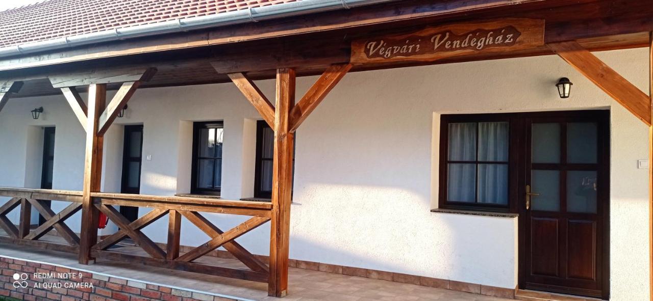 Vegvari Vendeghaz Magyarbóly Εξωτερικό φωτογραφία